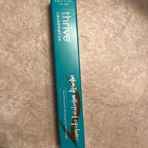 Thrive eye liner Lizzie green